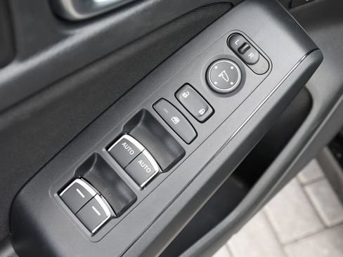 Used 2022 Honda Civic Sport image 11