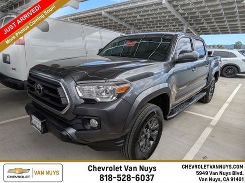 Used 2021 Toyota Tacoma SR5 RWD image 1