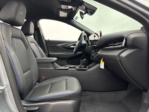 New 2026 Buick Envista Sport Touring w/ Convenience I Package FWD image 29