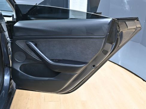 Used 2023 Tesla Model 3 Standard Range RWD image 42