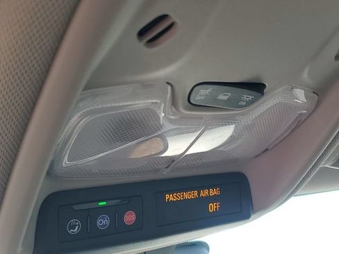 Certified 2024 Buick Encore GX Preferred w/ Comfort Package FWD image 29