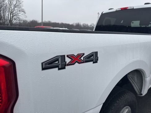 Used 2024 Ford F250 XLT image 6