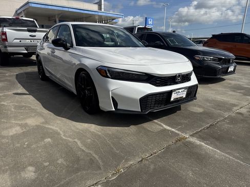 Certified 2025 Honda Civic Sport image 3