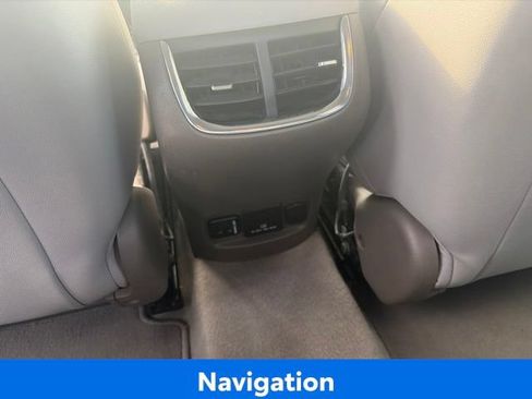 Used 2016 Chevrolet Malibu Premier w/ Driver Confidence Package II FWD image 12
