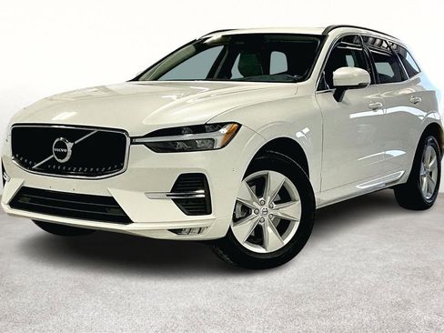 Used 2022 Volvo XC60 B5 Momentum image 14