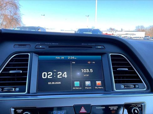 Used 2015 Hyundai Sonata Limited w/ Option Group 06 image 33