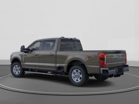 New 2026 Ford F250 XLT w/ XLT Premium Package AWD/4WD image 4