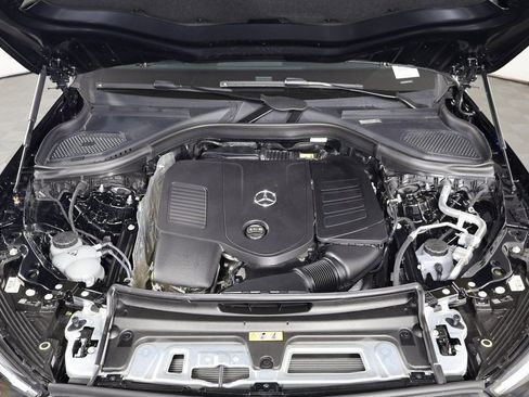 Certified 2025 Mercedes-Benz GLC 300 image 15