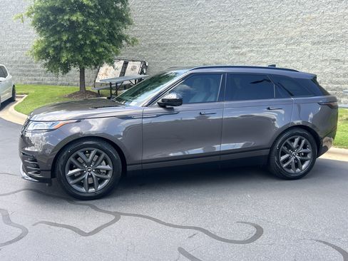 Used 2026 Land Rover Range Rover Velar Dynamic SE AWD/4WD image 4