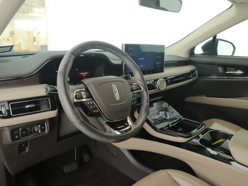 Used 2022 Lincoln Nautilus Reserve image 18
