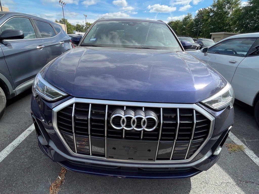 Used 2024 Audi Q3 2.0T Premium Plus w/ Premium Plus Package AWD/4WD image 2