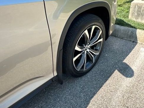 Used 2020 Lexus RX 350 AWD w/ Premium Package image 9