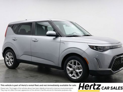 Used 2025 Kia Soul LX w/ LX Technology Package FWD image 1