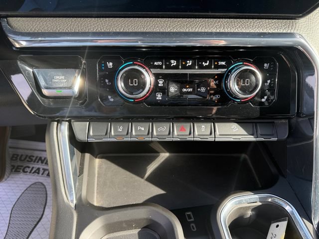 Used 2024 GMC Sierra 2500 Denali w/ Denali Reserve Package AWD/4WD image 29