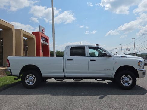 Used 2022 RAM 2500 Tradesman AWD/4WD image 2