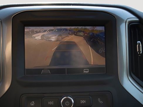 Used 2025 Chevrolet Silverado 1500 Custom image 10