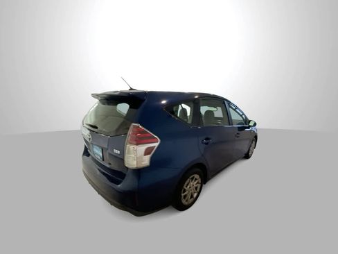 Used 2017 Toyota Prius V Four image 8