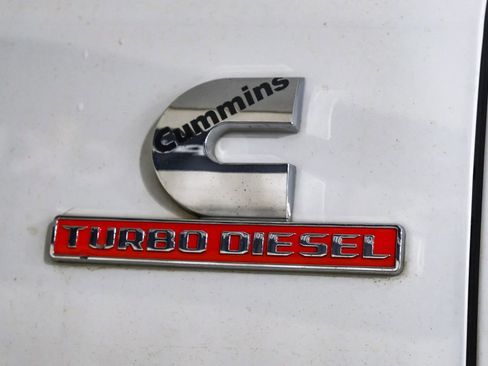 Used 2022 RAM 2500 Tradesman w/ Chrome Appearance Group image 43