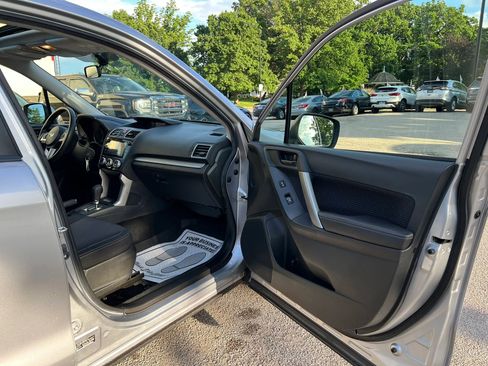 Used 2017 Subaru Forester 2.5i Premium w/ All-Weather Package AWD/4WD image 18