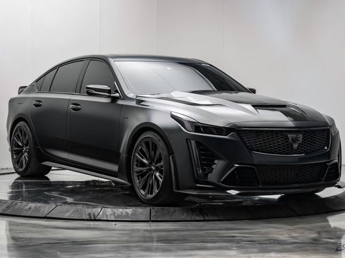 Used 2022 Cadillac CT5 V Blackwing w/ Carbon Fiber Package 2 RWD image 23