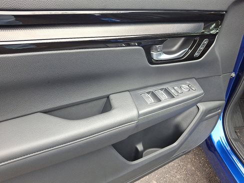 Used 2024 Honda CR-V EX-L image 12