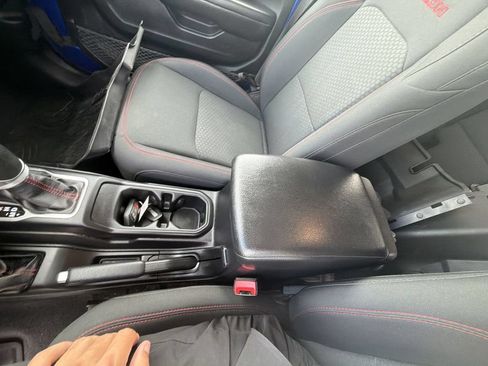 Used 2019 Jeep Wrangler Unlimited Rubicon AWD/4WD image 26