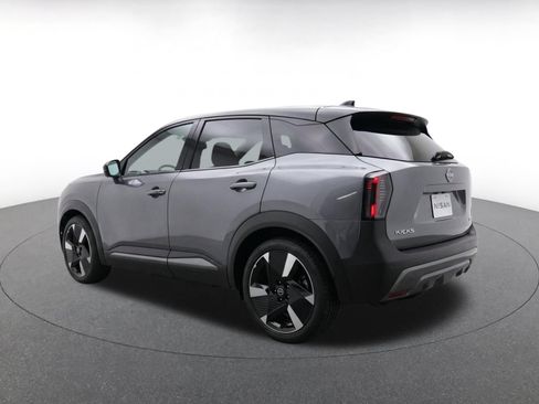 Used 2026 Nissan Kicks SR AWD/4WD image 5