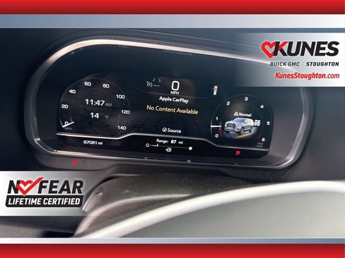 Used 2023 GMC Yukon SLE image 29