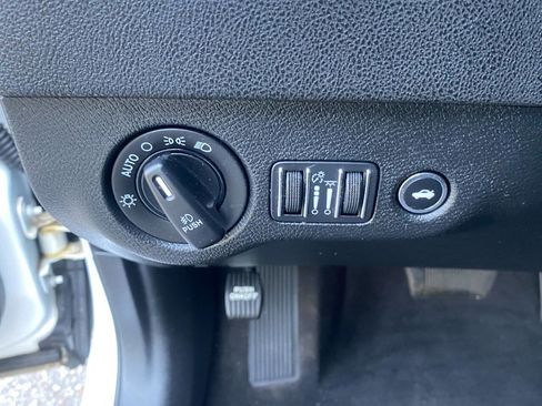Used 2018 Dodge Charger R/T RWD image 20
