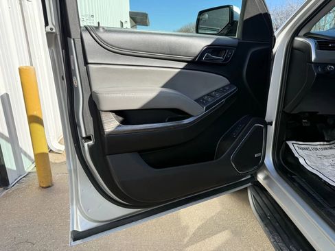 Used 2019 Chevrolet Suburban LT w/ Max Trailering Package image 17
