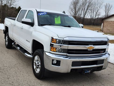 Used 2019 Chevrolet Silverado 2500 LT AWD/4WD image 6