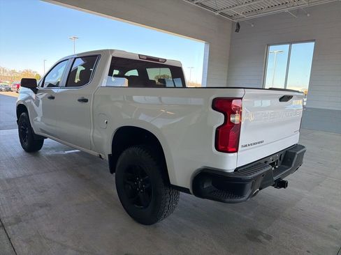 Used 2020 Chevrolet Silverado 1500 Custom Trail Boss w/ Custom Convenience Package image 5