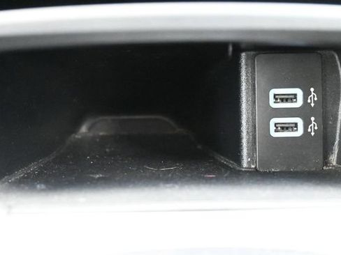 Used 2017 Ford Edge SEL w/ Equipment Group 201A AWD/4WD image 30
