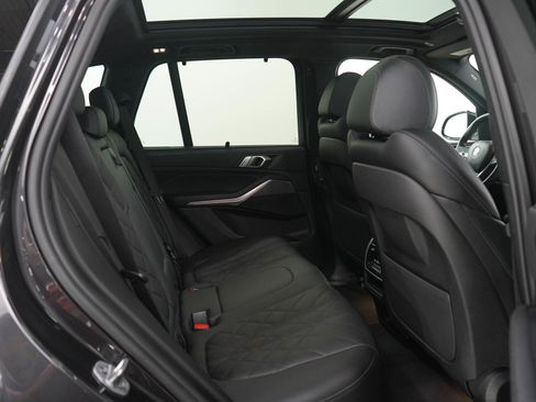 Used 2023 BMW X5 xDrive40i AWD/4WD image 12