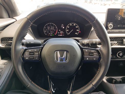 Used 2023 Honda HR-V Sport image 10