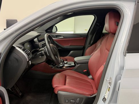 Certified 2024 BMW X4 xDrive30i w/ Premium Package AWD/4WD image 5