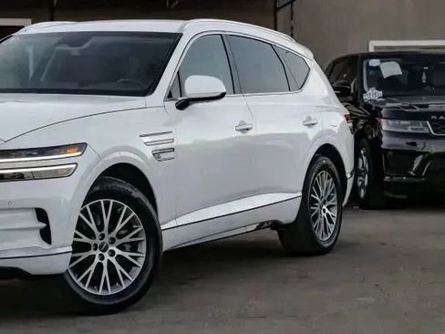Used 2024 Genesis GV80 2.5T AWD/4WD image 6
