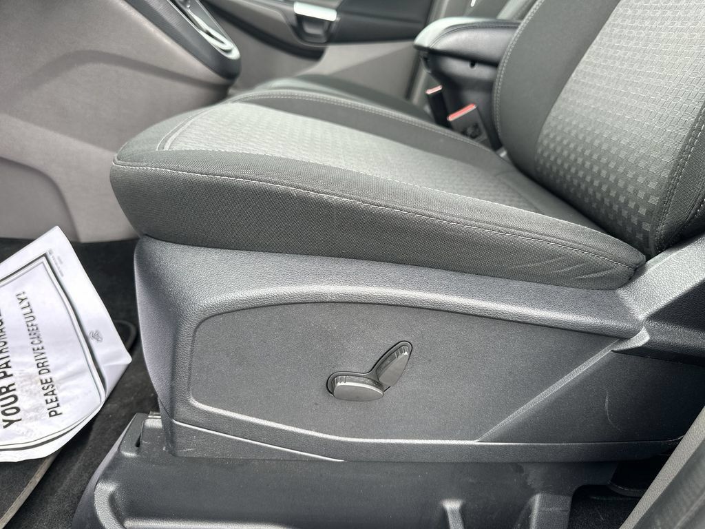 Used 2023 Ford Transit Connect XLT FWD image 18