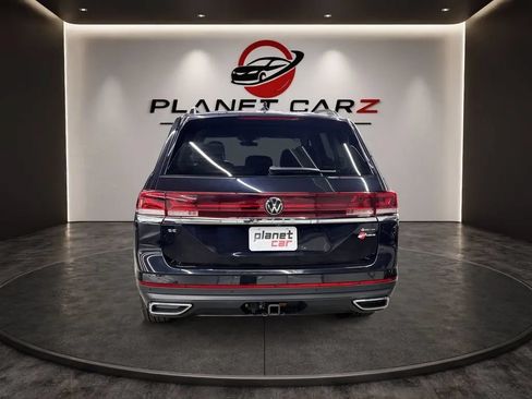 Used 2025 Volkswagen Atlas SE AWD/4WD image 4