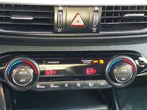 Certified 2023 Kia Forte GT-Line w/ GT-Line Technology Package image 28