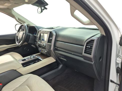 Used 2021 Ford Expedition Platinum RWD image 28