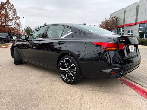 Used 2025 Nissan Altima 2.5 SR image 8
