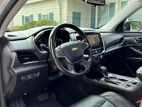 Used 2019 Chevrolet Traverse Premier w/ Redline Edition AWD/4WD image 22