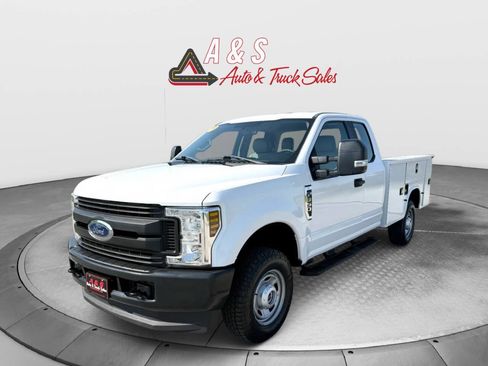 Used 2019 Ford F350 XL w/ Power Equipment Group AWD/4WD image 3