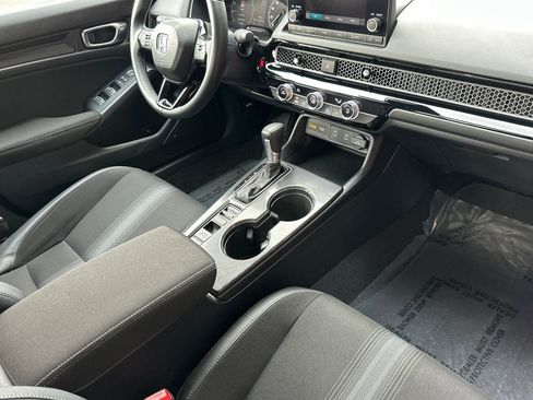 Used 2025 Honda Civic Sport image 16