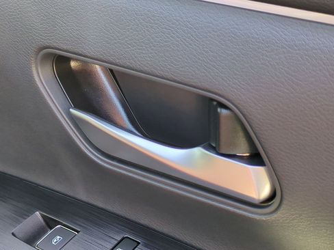 New 2026 Nissan Kicks SR image 36