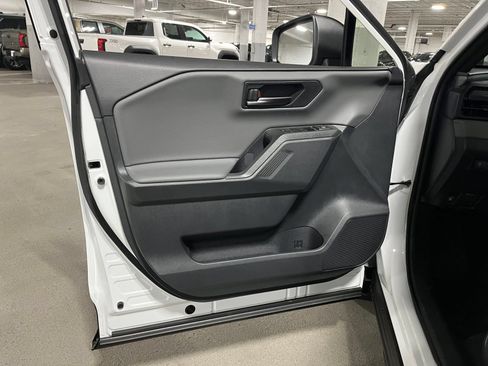New 2026 Toyota RAV4 SE w/ Convenience Package AWD/4WD image 16