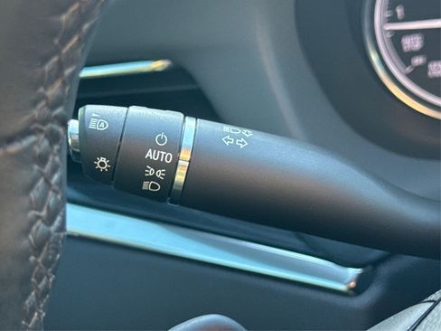 Certified 2024 Buick Enclave Essence image 35