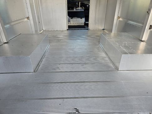 Used 2013 Ford E-350 and Econoline 350 Super Duty w/ Air Conditioning Prep Pkg image 19