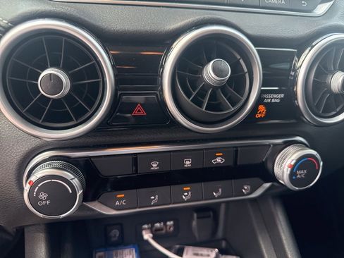 Used 2024 Nissan Sentra SV image 13